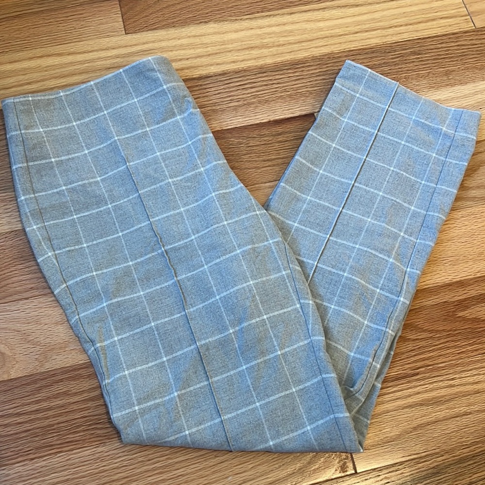 Cartonnier | size 8 grey and white plaid crop pant
